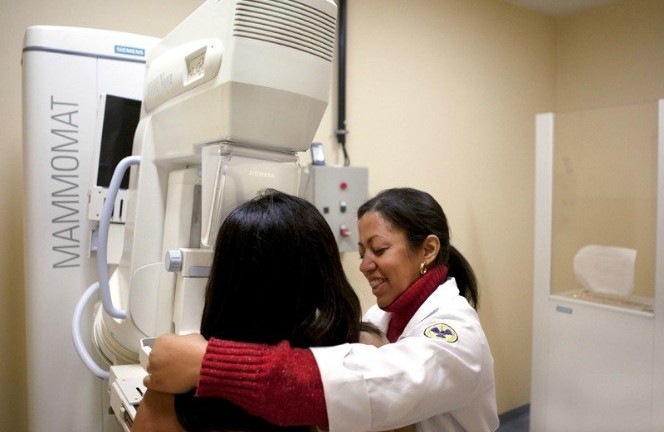 Procura por exame de mama diminuiu 10% e vagas estão sobrando na Rede Pública de Saúde | CGNotícias