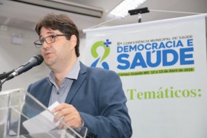 secretário de Saúde, José Mauro Filho, durante abertura da conferência. (Foto: Secreta Nantes).