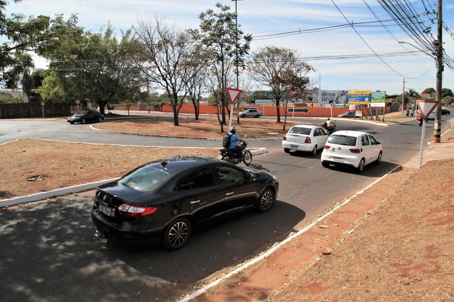 Prefeitura licita reordenamento do trânsito para eliminar congestionamento na Três Barras