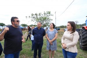 Prefeitura fomenta agricultura familiar na Gameleira com entrega de novos equipamentos