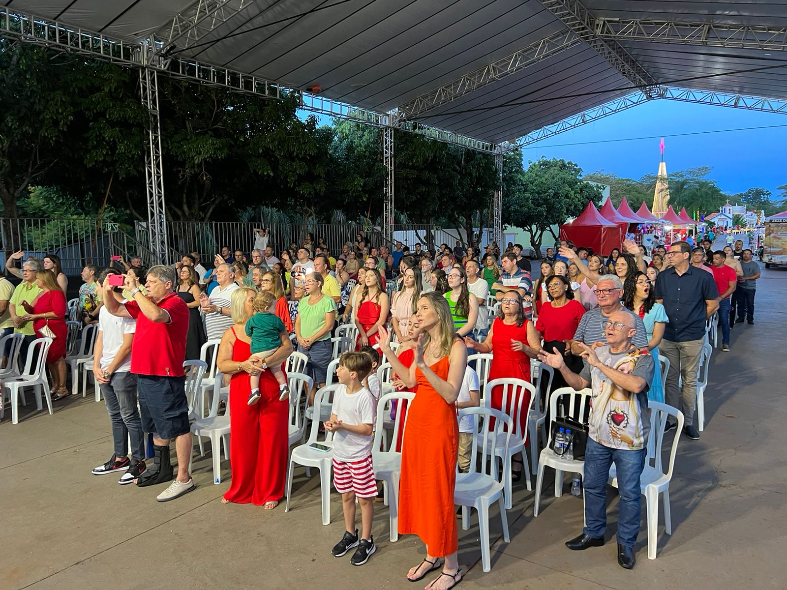 Missa natalícia atrai 3 mil pessoas para celebração na Cidade do Natal